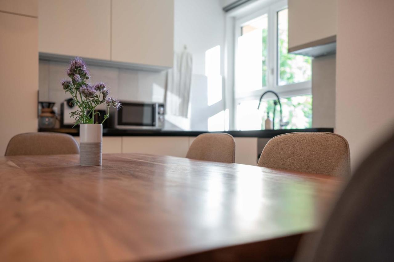 Moderne Wohnung Mit Parkplatz Ostermundigen Zewnętrze zdjęcie